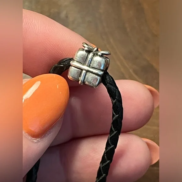 Pandora Retired Leather Bracelet with 6 Charms - Picture 5 of 11